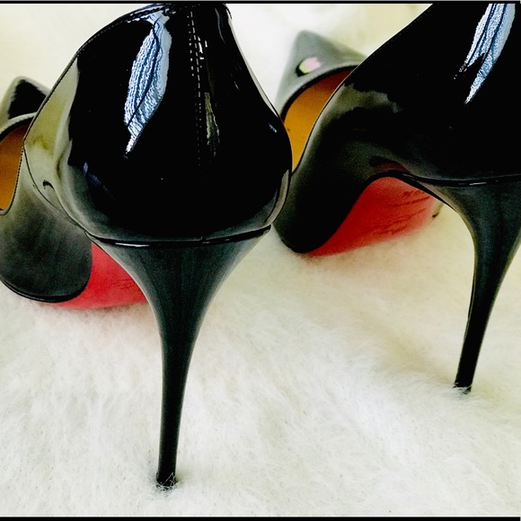 Christian Louboutin So Kate Patent Leather Pump - Picture 3 of 6